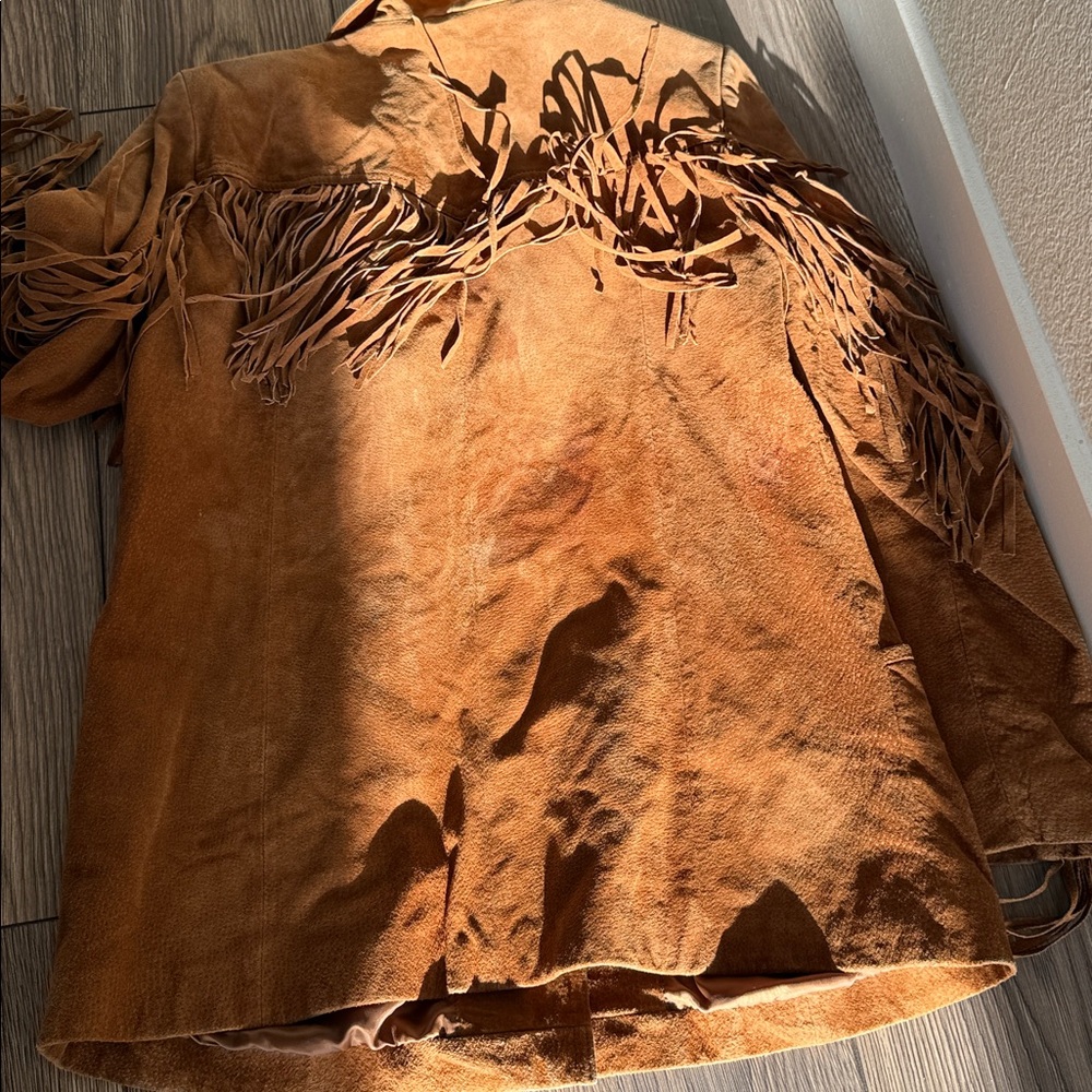 Vintage suede leather Brown Fringe Jacket - Picture 13 of 17